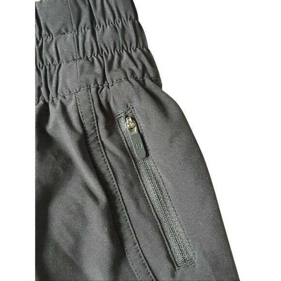 Lululemon Women's Tracker Shorts Lined Running Run Size 6 Black - Picture 8 of 11